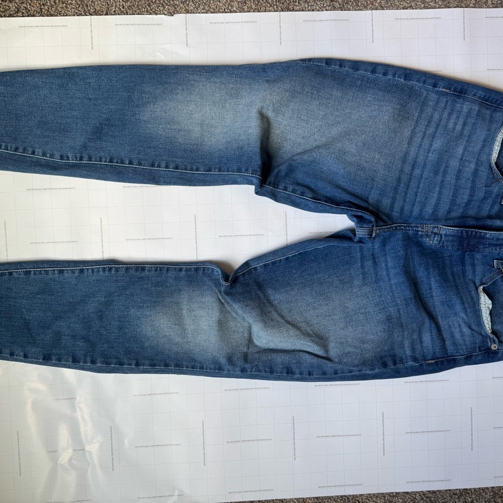Lucky Brand Blue Slim Jeans with Natural Fading